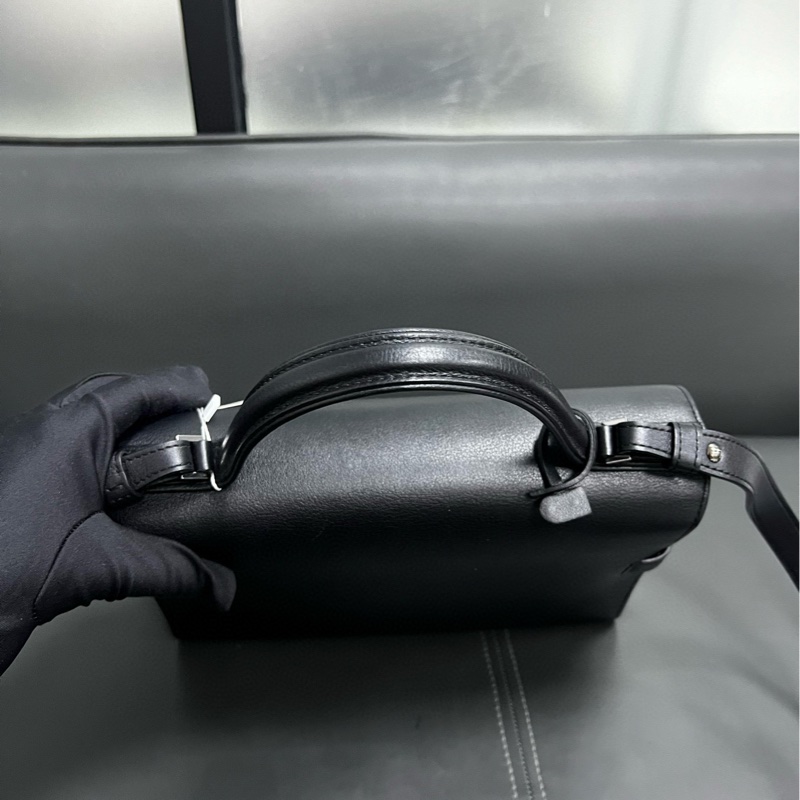 Delvaux Tempete 黑色 烏金扣-13