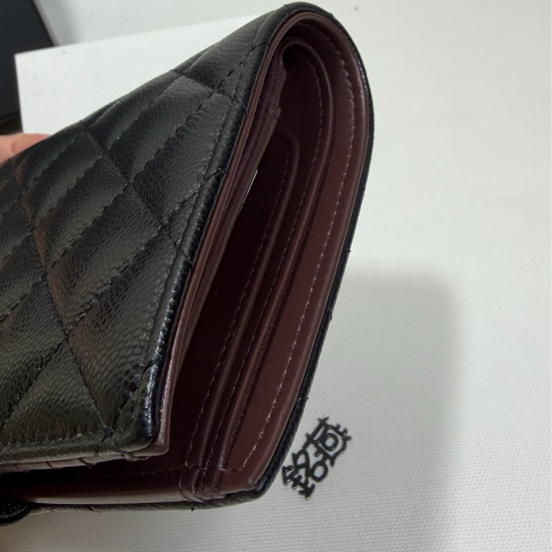 Chanel 新款護照中夾 黑金-10