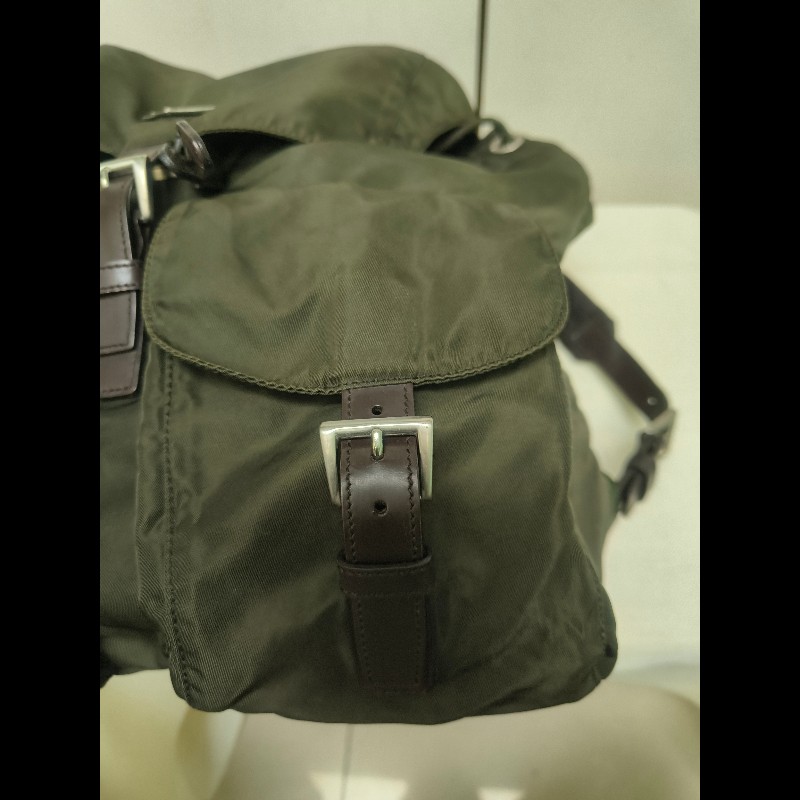 🔥年終狂降🔥【限時降價只到12/31（原16,800）】【8成新】㊣✨PRADA✨普拉達 綠色 帆布 皮革 口袋 中型 後背包 /二手包/二手精品🌳二手樹屋🌳-17