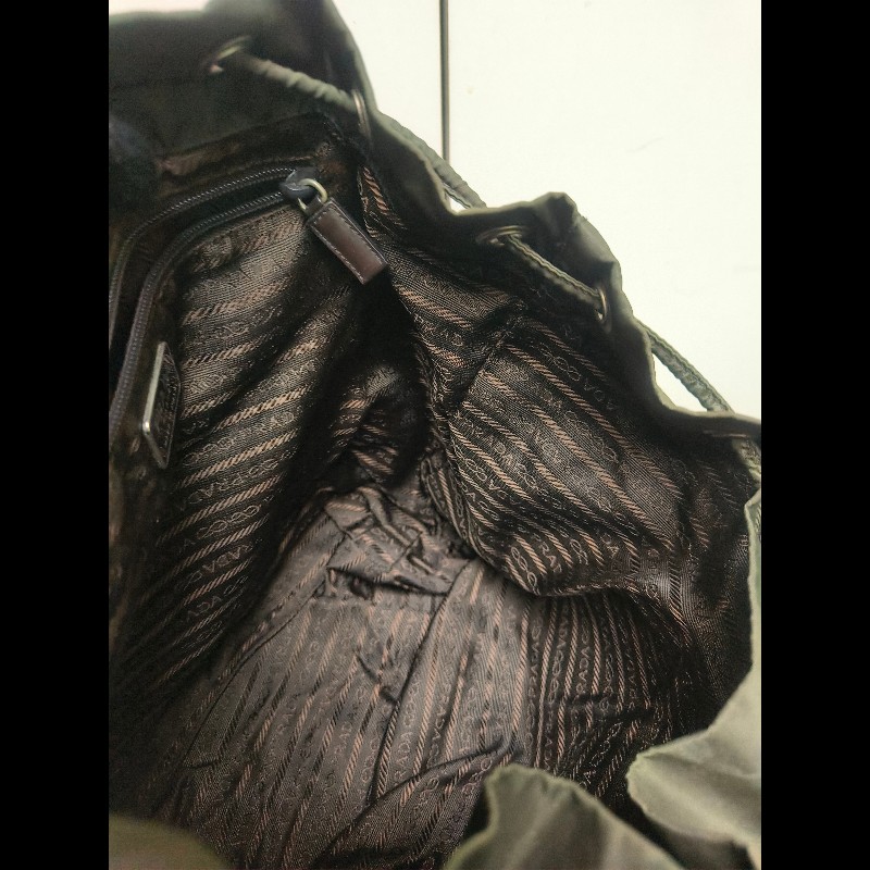 🔥年終狂降🔥【限時降價只到12/31（原16,800）】【8成新】㊣✨PRADA✨普拉達 綠色 帆布 皮革 口袋 中型 後背包 /二手包/二手精品🌳二手樹屋🌳-45