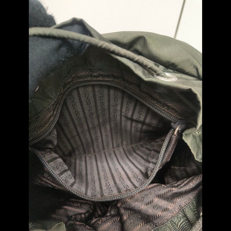 🔥年終狂降🔥【限時降價只到12/31（原16,800）】【8成新】㊣✨PRADA✨普拉達 綠色 帆布 皮革 口袋 中型 後背包 /二手包/二手精品🌳二手樹屋🌳-50