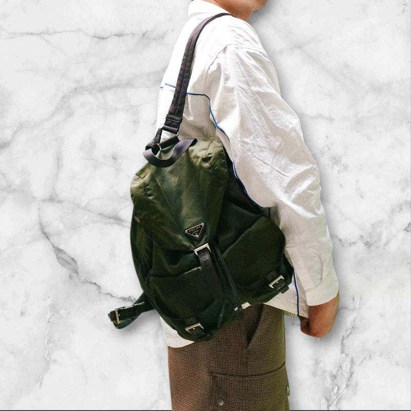 🔥年終狂降🔥【限時降價只到12/31（原16,800）】【8成新】㊣✨PRADA✨普拉達 綠色 帆布 皮革 口袋 中型 後背包 /二手包/二手精品🌳二手樹屋🌳-55