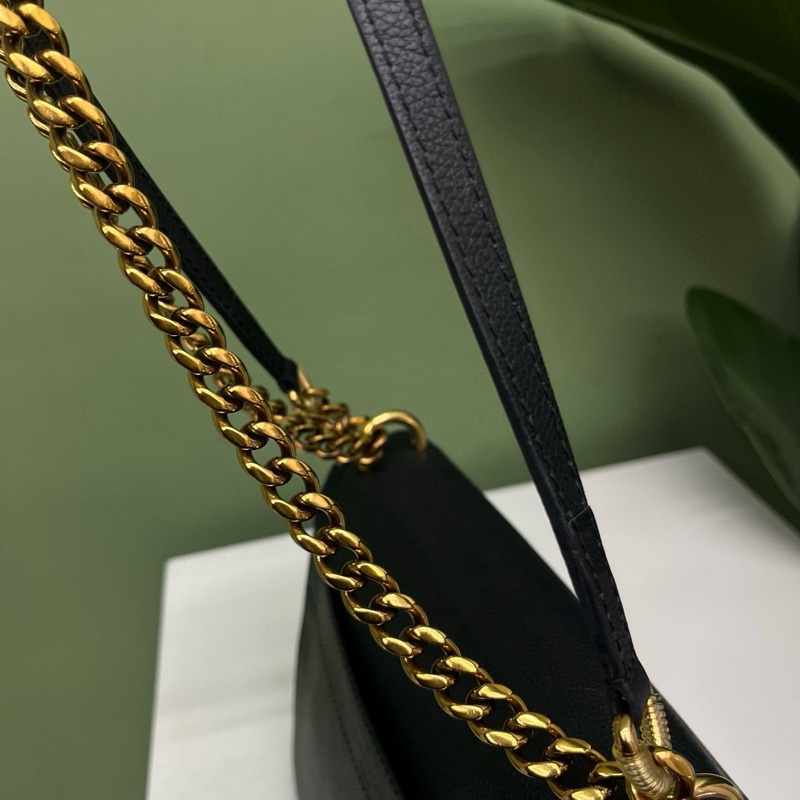 LV lockme chain黑金鍊條包-5