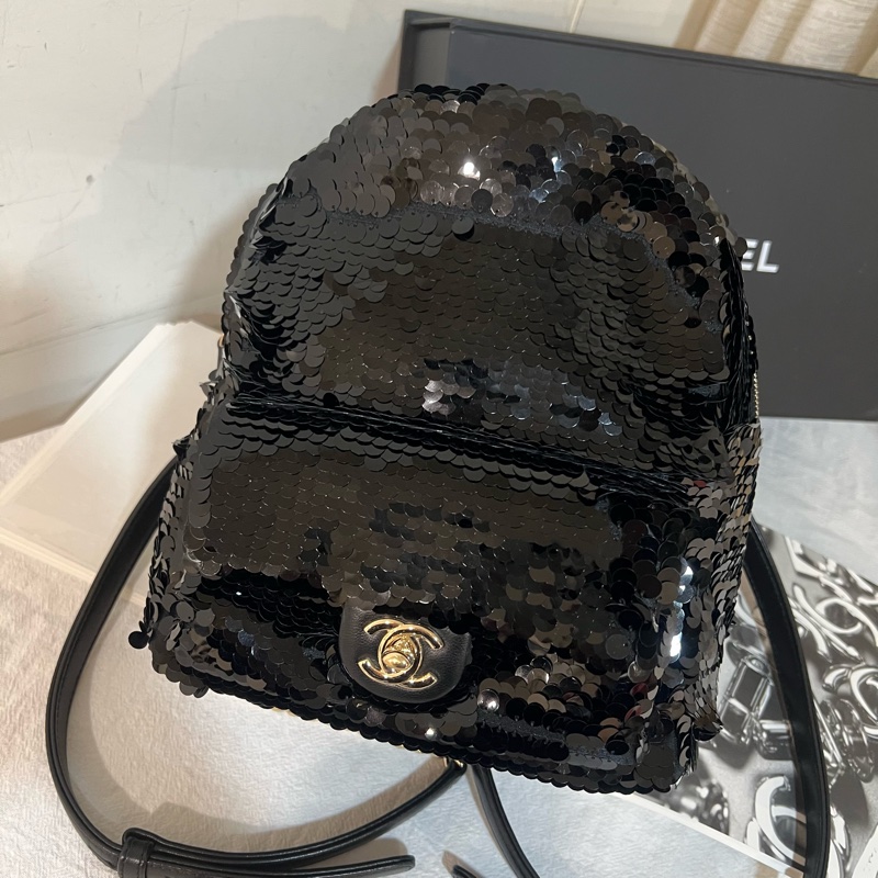 ෆ Chanel 黑金黑天鵝亮片小書包 🎒後背🖤-7