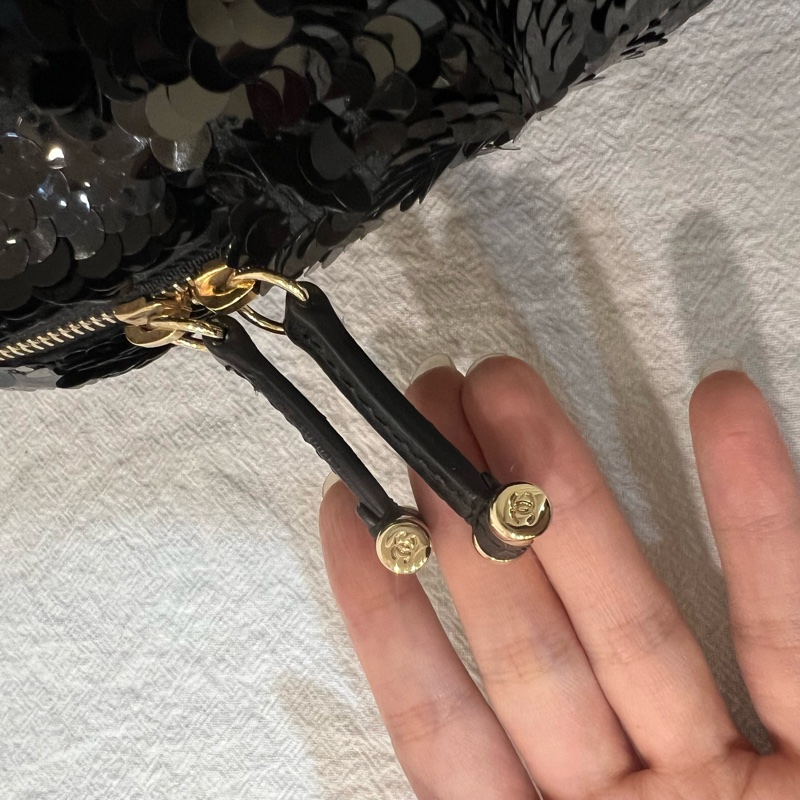 ෆ Chanel 黑金黑天鵝亮片小書包 🎒後背🖤-18