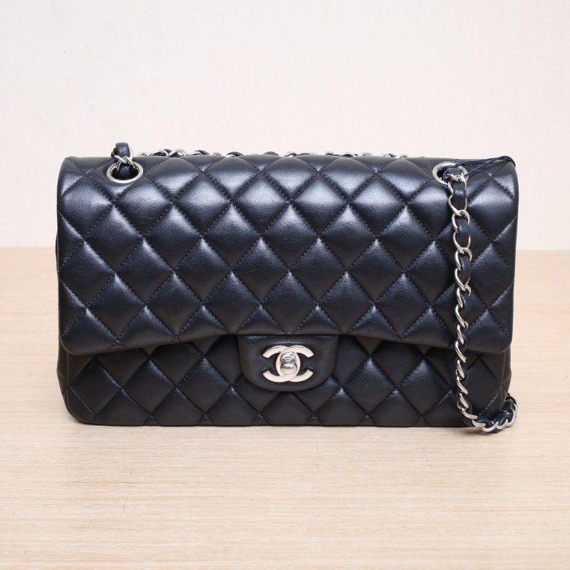 CHANEL CF口蓋包中號25.5黑色羊皮24開銀扣肩背包-1