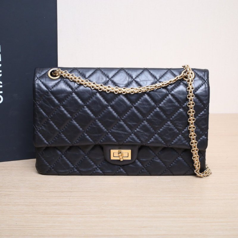 CHANEL 2.55口蓋包大號28黑色牛皮15開金扣肩背包-0