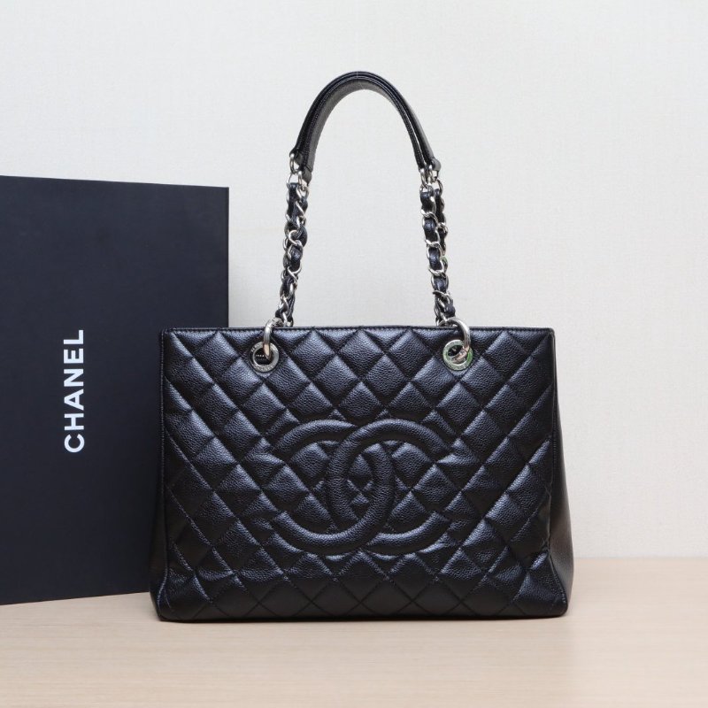 CHANEL GST購物袋小號33黑色荔枝牛皮18開銀扣肩背包-0