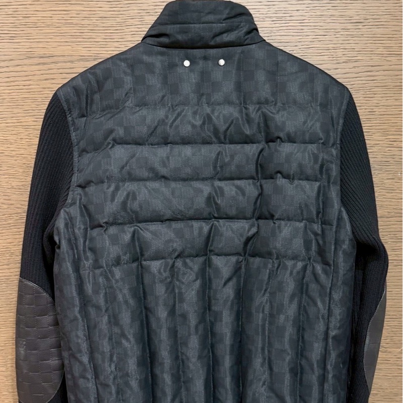 LV黑色棋盤格外套-1