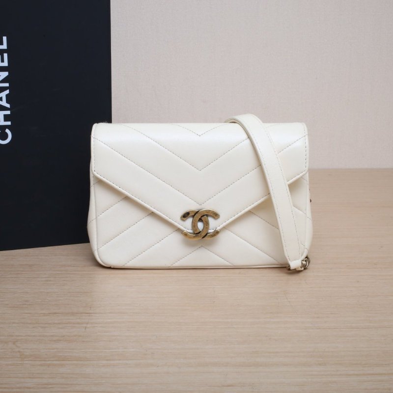 CHANEL 白色羊皮22開金扣CF季節款口蓋包大miniV紋二合一信封包肩背包-0