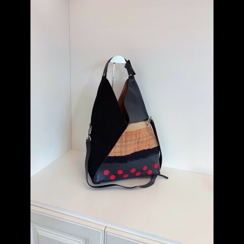 Loewe 黑色牛皮✖️麂皮多元素拼接Hobo