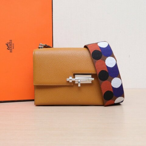 HERMES Verrou手槍包插銷包172S芝麻色Chevre山羊皮Z刻銀扣肩背包