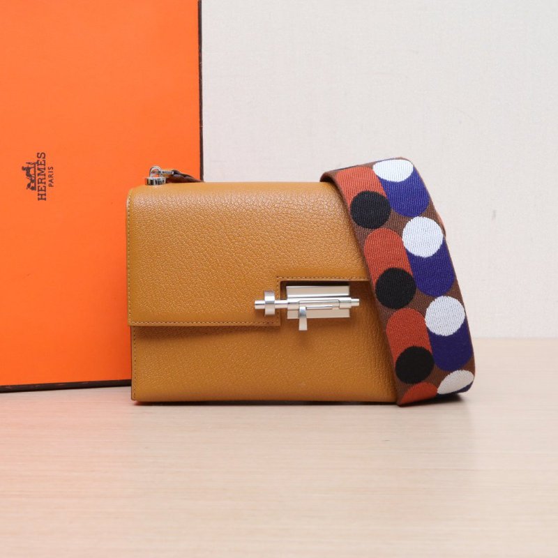 HERMES Verrou手槍包插銷包172S芝麻色Chevre山羊皮Z刻銀扣肩背包-0