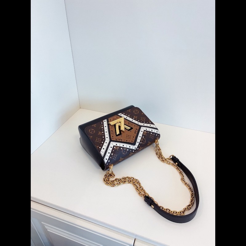 LV路易威登 秀款限量🤎蕾絲拼色老花Twist扭一扭鏈條包-3