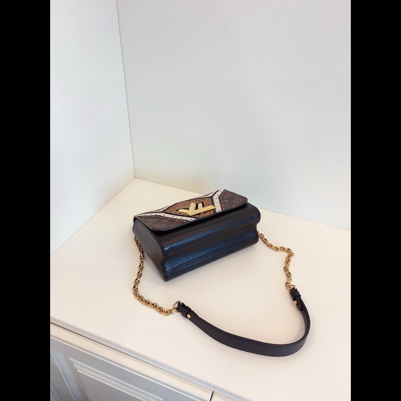 LV路易威登 秀款限量🤎蕾絲拼色老花Twist扭一扭鏈條包-4