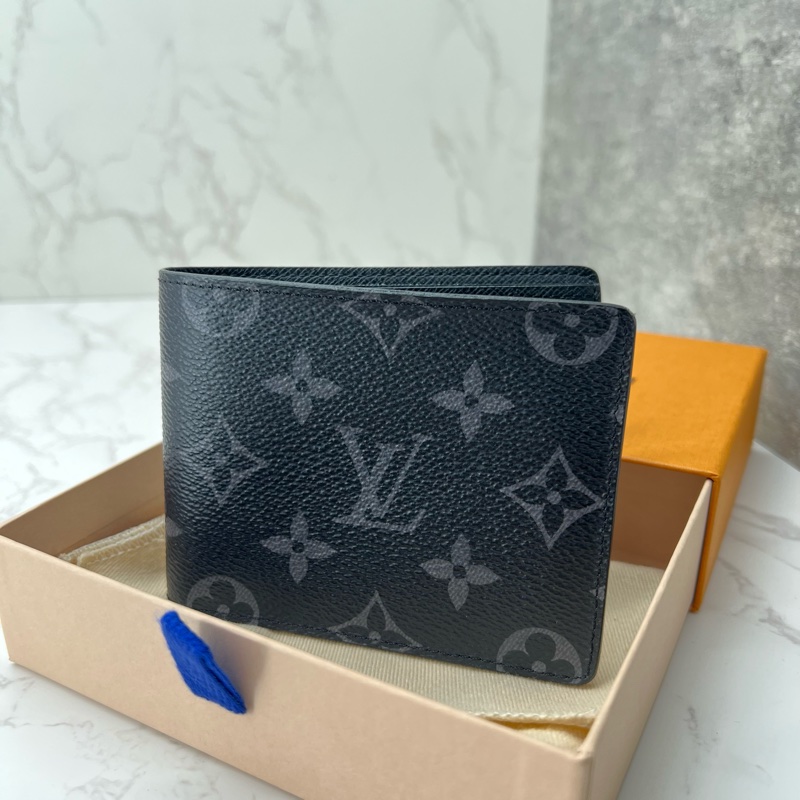 💗香緹國際精品💗 667 LV 黑老花短夾-0