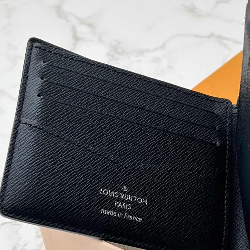 💗香緹國際精品💗 667 LV 黑老花短夾-6