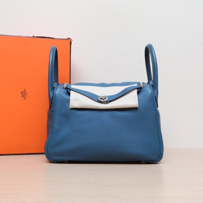 HERMES Lindy301P鴨子藍Swift皮T刻銀扣肩背包-0