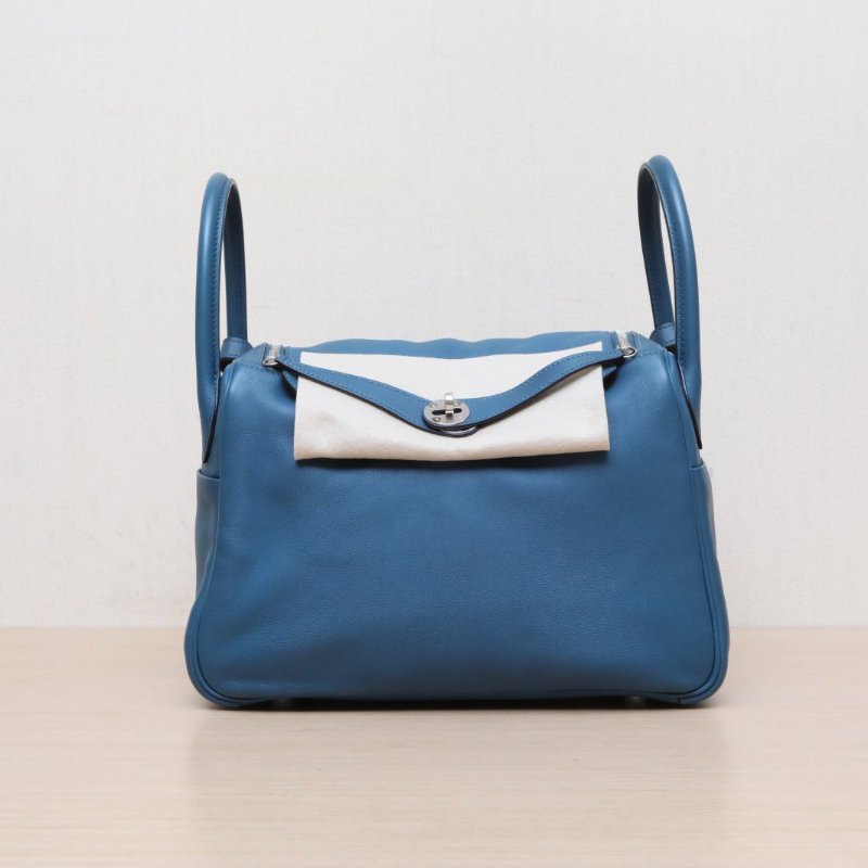 HERMES Lindy301P鴨子藍Swift皮T刻銀扣肩背包-1