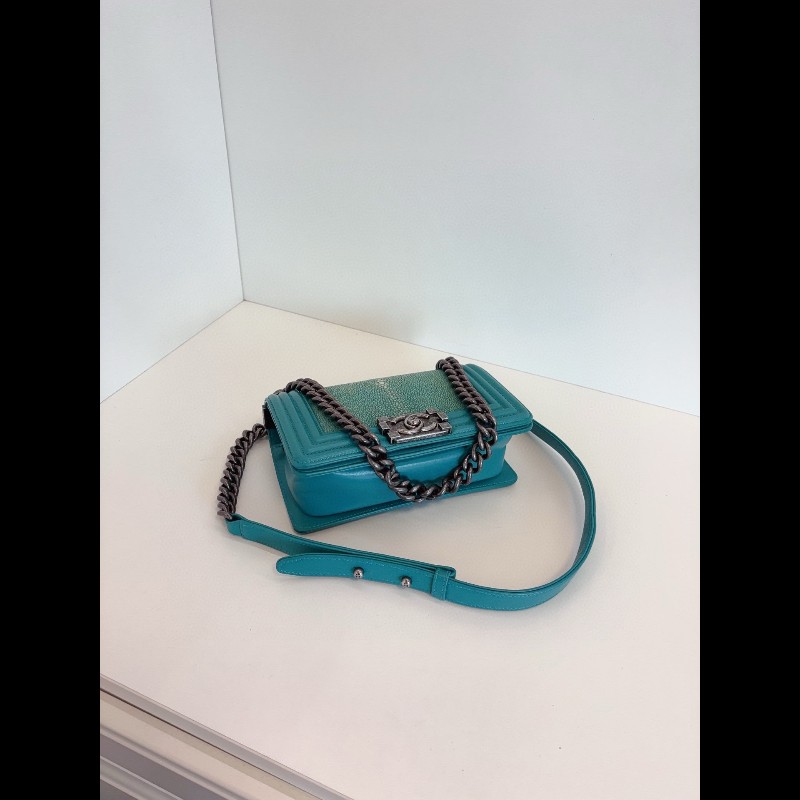 Chanel香奈兒 絕版高公價款 leboy綠色珍珠魚皮做舊銀扣 小號-3