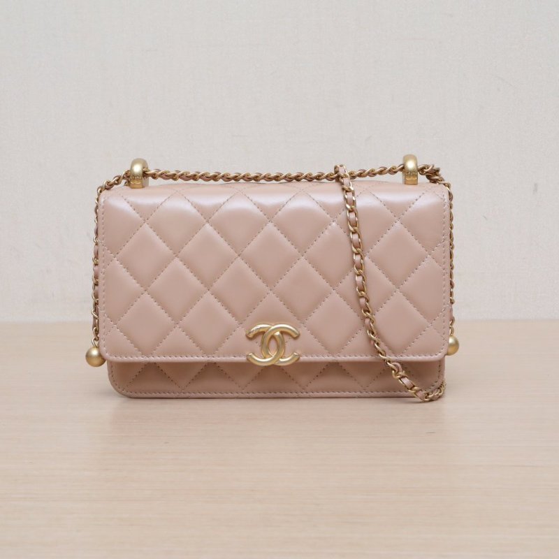 CHANEL 21KCFWOC19牛皮晶片開裸粉色金扣雙金珠皮穿鏈肩背包-1