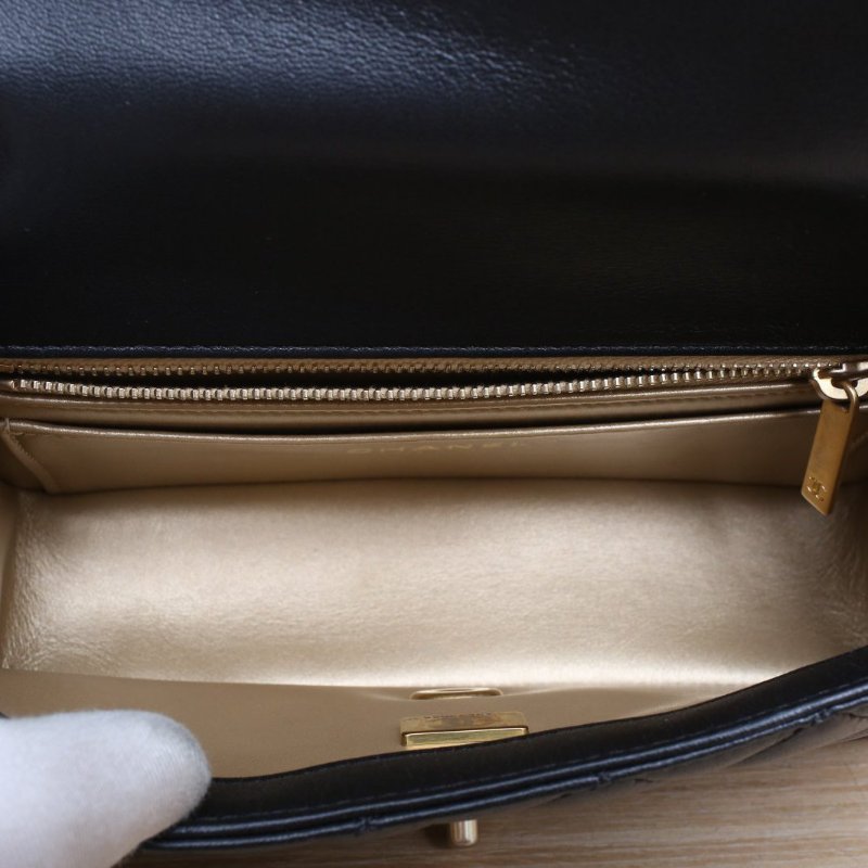 CHANEL CF口蓋包新款硬底大Mini20黑色羊皮晶片開金扣金球調節扣肩帶肩背包-3