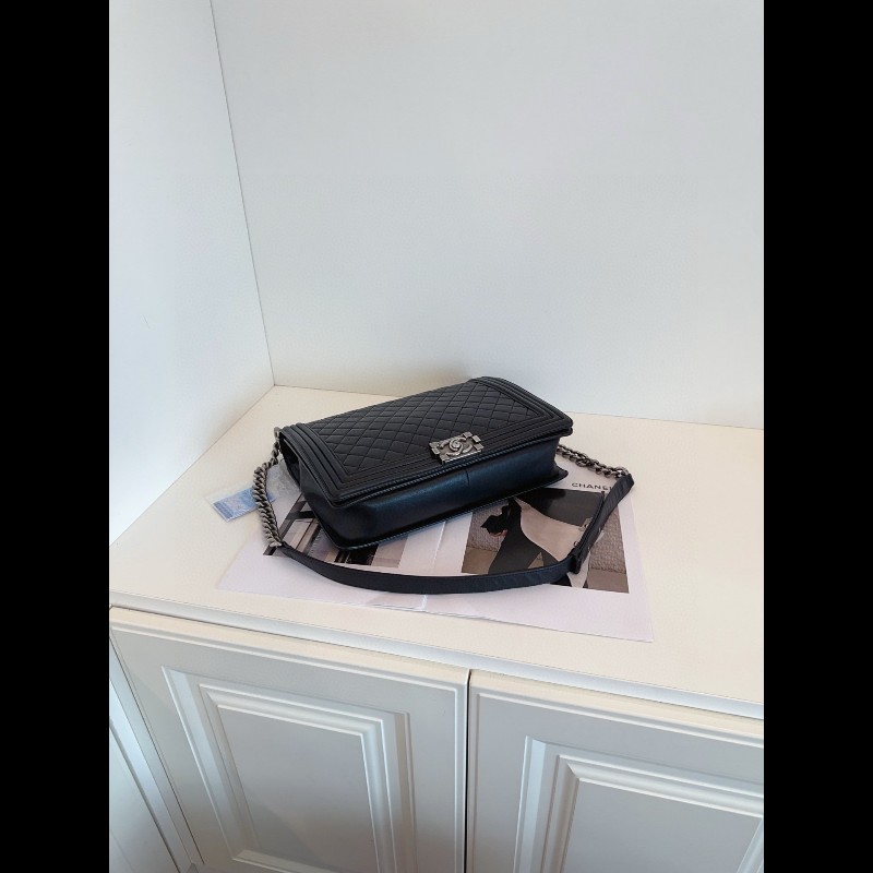 Chanel 黑銀菱格Leboy XXL 大號-6