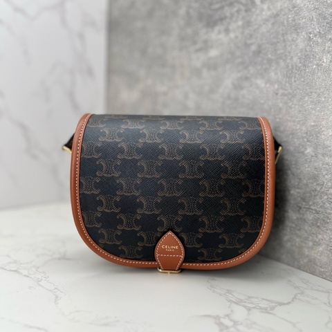 💗香緹國際精品💗 647 Celine 馬鞍包 極新 包況好