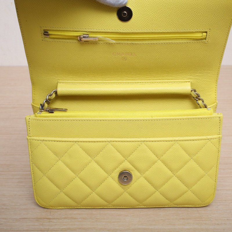 CHANEL CFWOC19黃色荔枝牛皮晶片開金扣肩背包-2