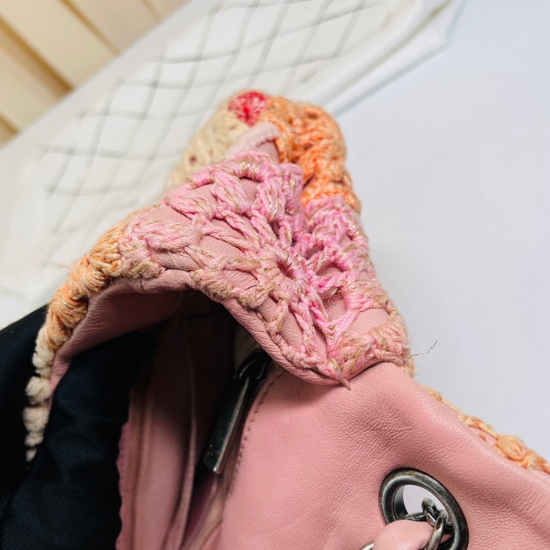 Chane CF中號 限量款蕾絲款 粉色小牛皮搭配彩色鉤花-11