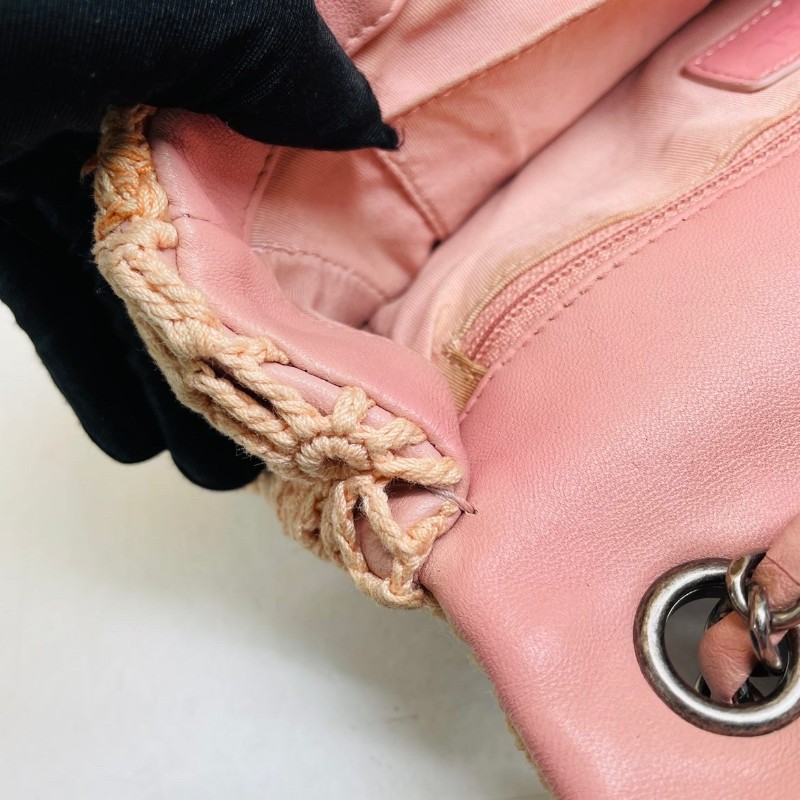 Chane CF中號 限量款蕾絲款 粉色小牛皮搭配彩色鉤花-12