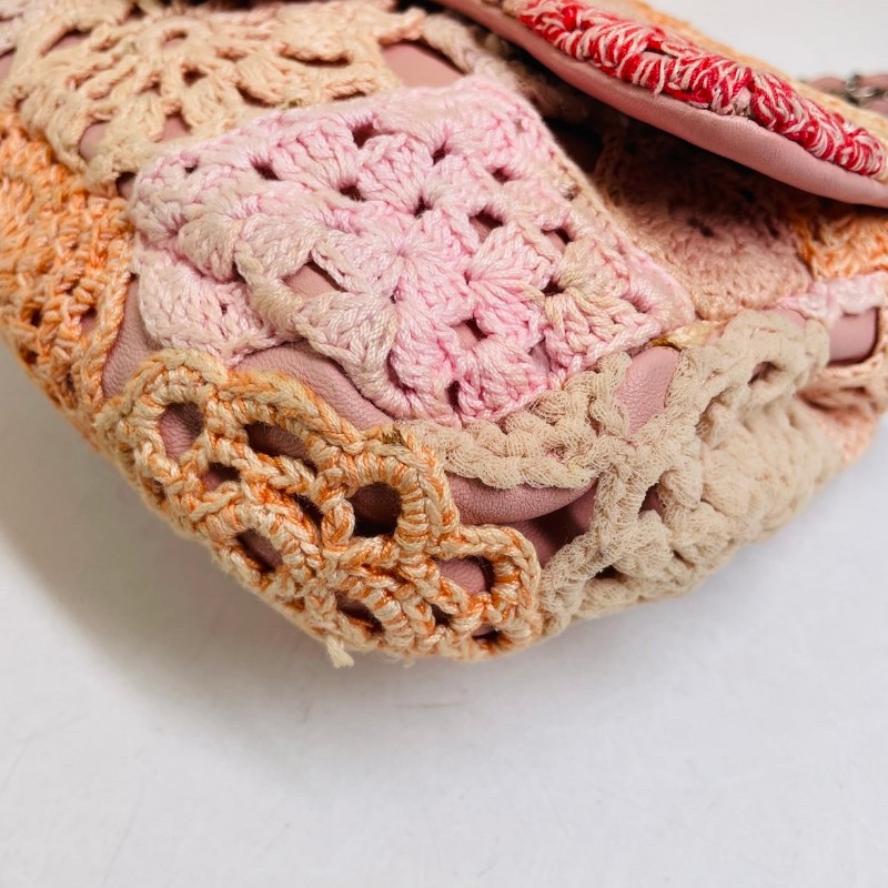 Chane CF中號 限量款蕾絲款 粉色小牛皮搭配彩色鉤花-18