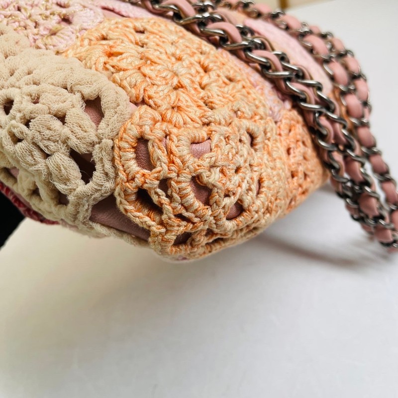 Chane CF中號 限量款蕾絲款 粉色小牛皮搭配彩色鉤花-27