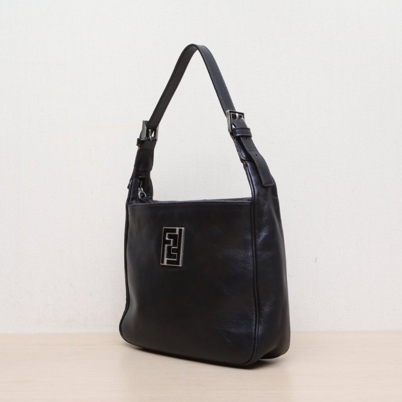 FENDI 黑色牛皮琺瑯扣fendi中古單肩包斜挎包肩背包-3