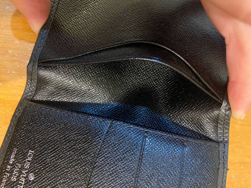 LV 精典卡夾(黑色）-10