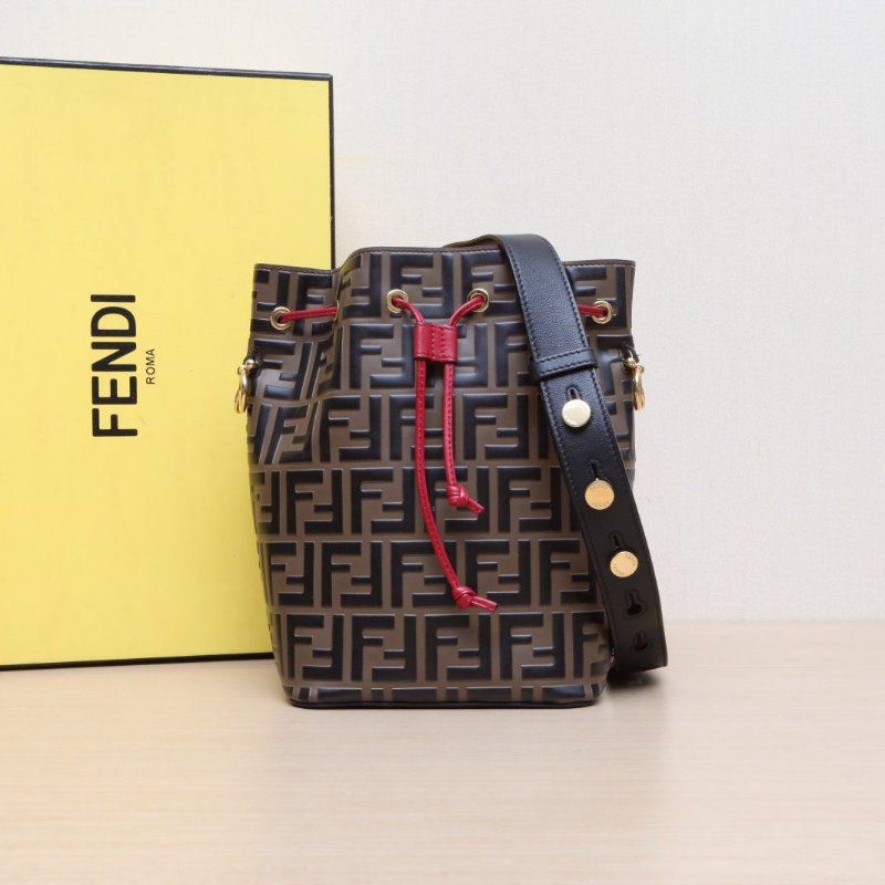 FENDI MONTRESOR小號水桶包老花牛皮金扣肩背包-0