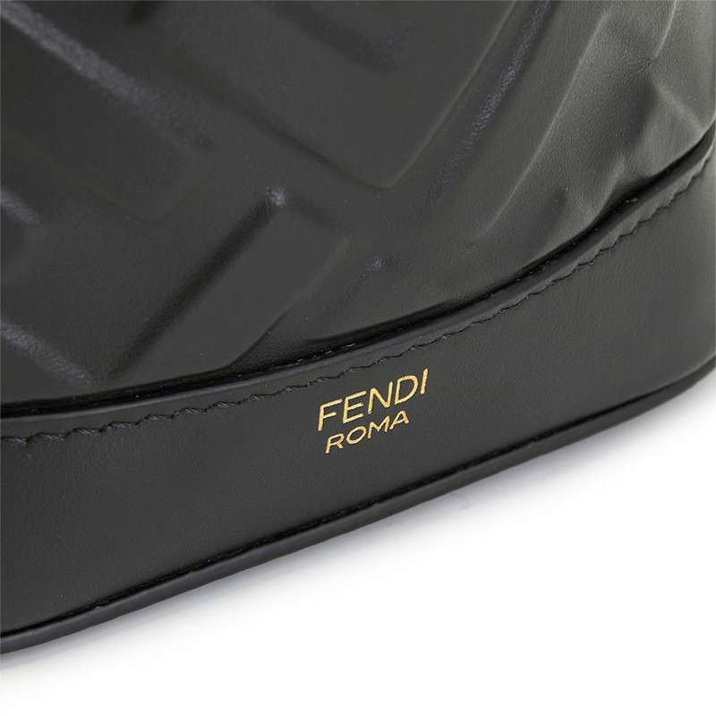 FENDI Scratch Montreux 女士水桶包 8BS093 ANWT F0KUR-10