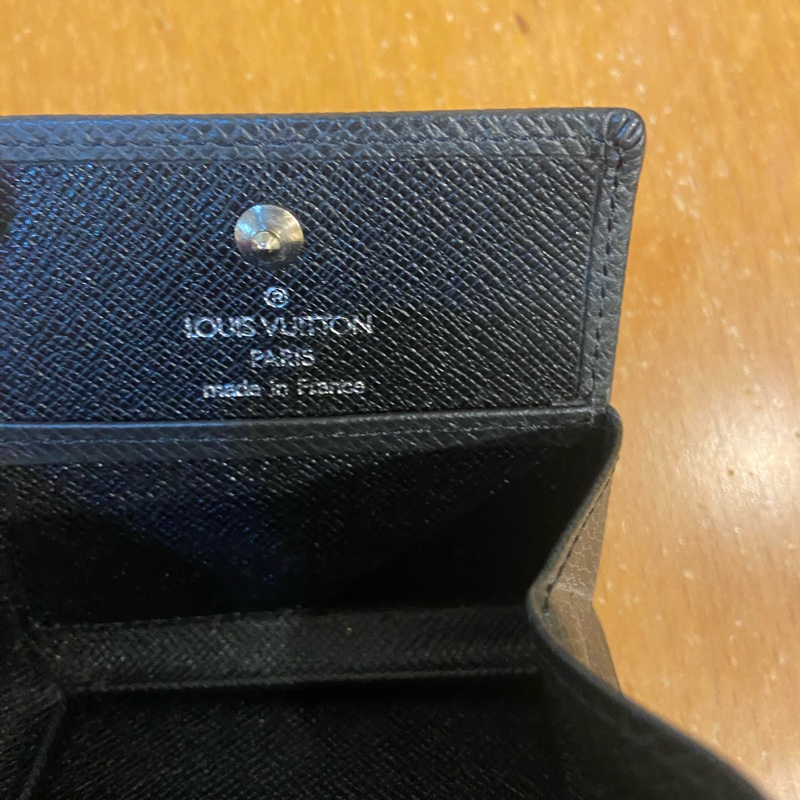 LV taiga零錢包（黑色）-13