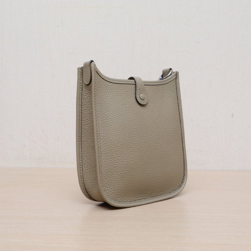 HERMES EvelyneMini168Q馬爾法米色TC皮W刻銀扣肩背包-4