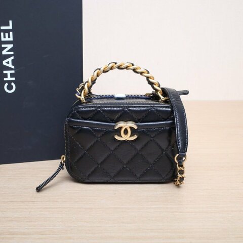 CHANEL 22S手柄相機包黑色牛皮30開金扣雙皮穿拼金屬字母手柄肩背包