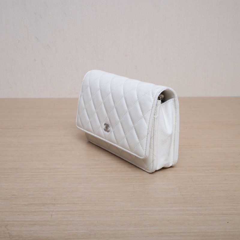 CHANEL CFWOC19白色荔枝牛皮晶片開銀扣肩背包-4