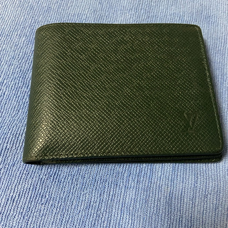 LV 精典皮夾(深綠色）-0