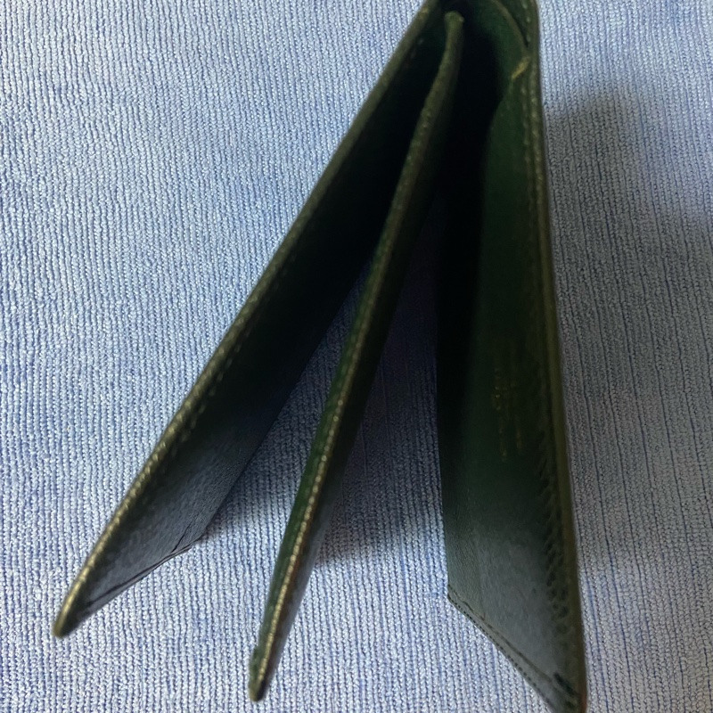 LV 精典皮夾(深綠色）-4