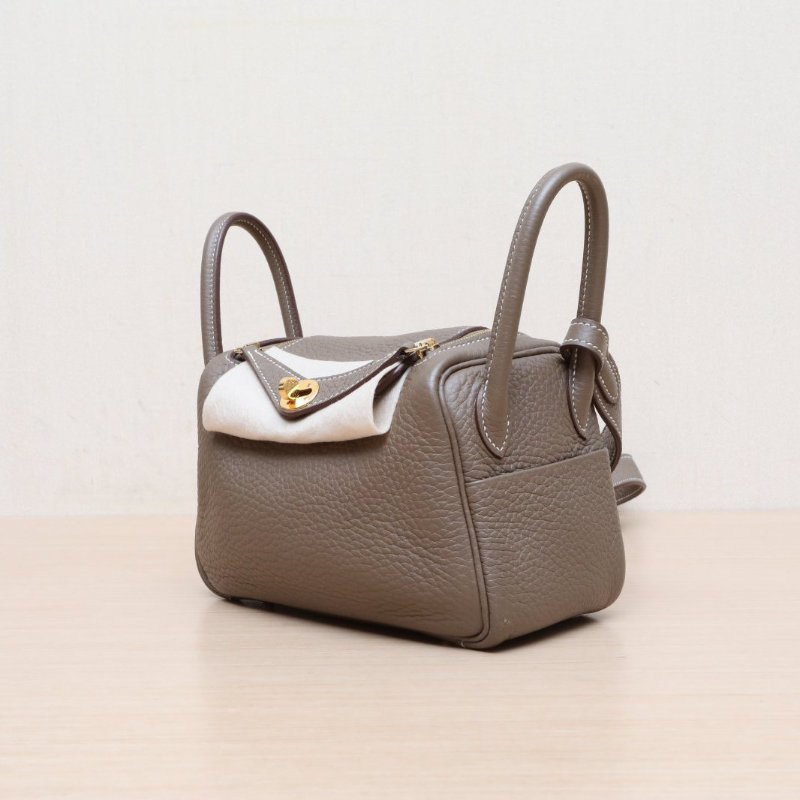 HERMES LindyMini18大象灰TC皮B刻金扣肩背包-3