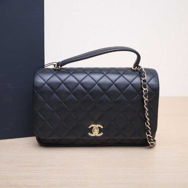 CHANEL 黑色羊皮25開金扣CF季節款風琴手提郵差包小號肩背包-0