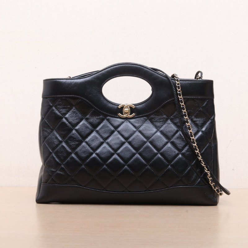 CHANEL 31Bag中號橫版36黑色羊皮晶片開金扣肩背包-1