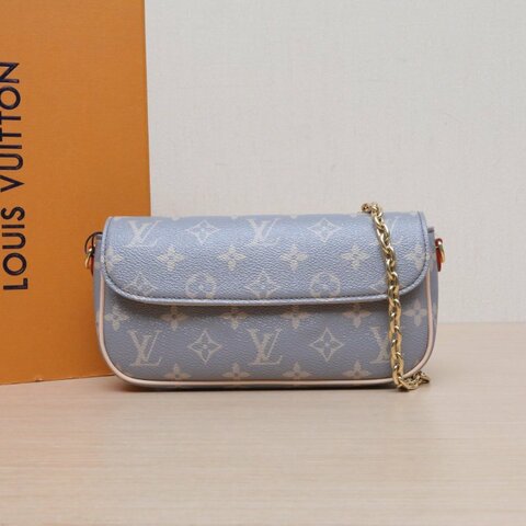 LOUIS VUITTON IVY鏈條腋下包老花PVC金扣晶片肩背包