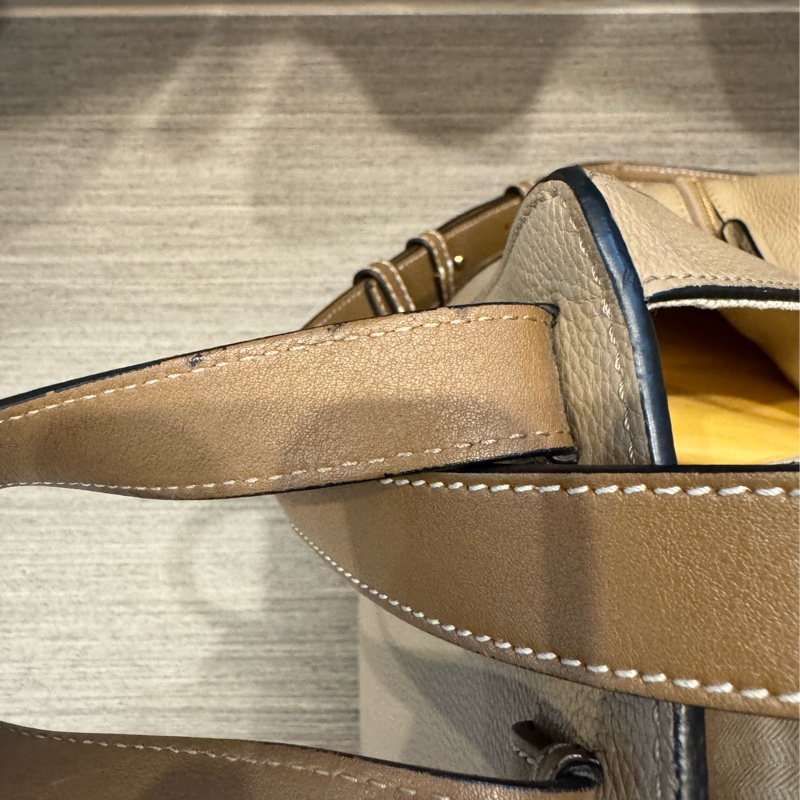 Small Hammock bag in soft grained calfskin 小型柔軟粒面小牛皮 Hammock 手提包-4