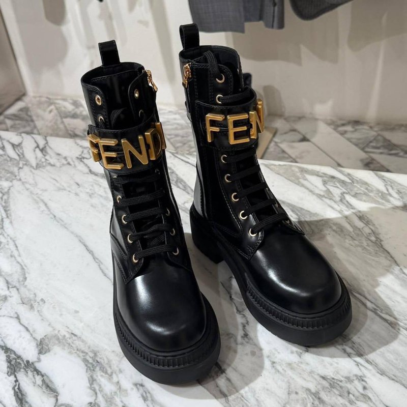 Fendi 黑金字母馬丁靴 37號 全新閒置配件盒子塵袋-2