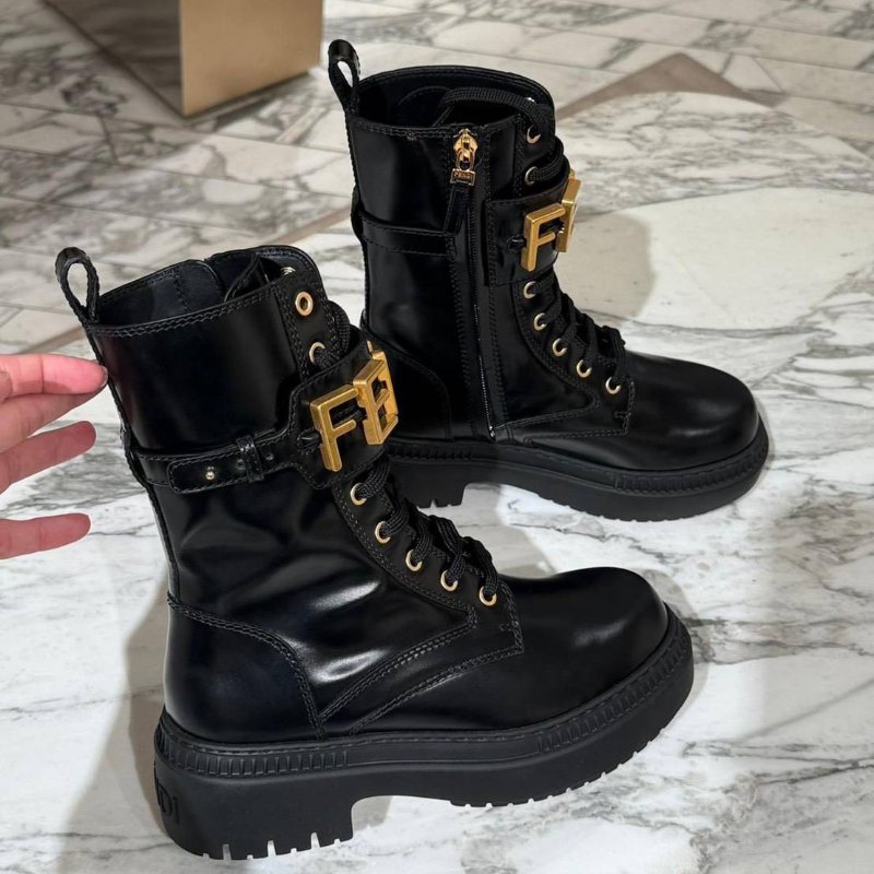 Fendi 黑金字母馬丁靴 37號 全新閒置配件盒子塵袋-3